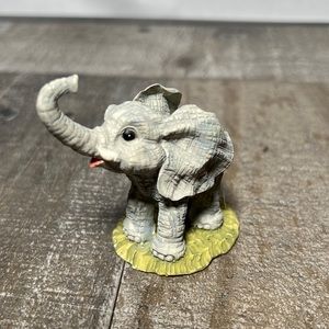 Vintage 1990 Natures Friends Elephant figurine by Summit Collections